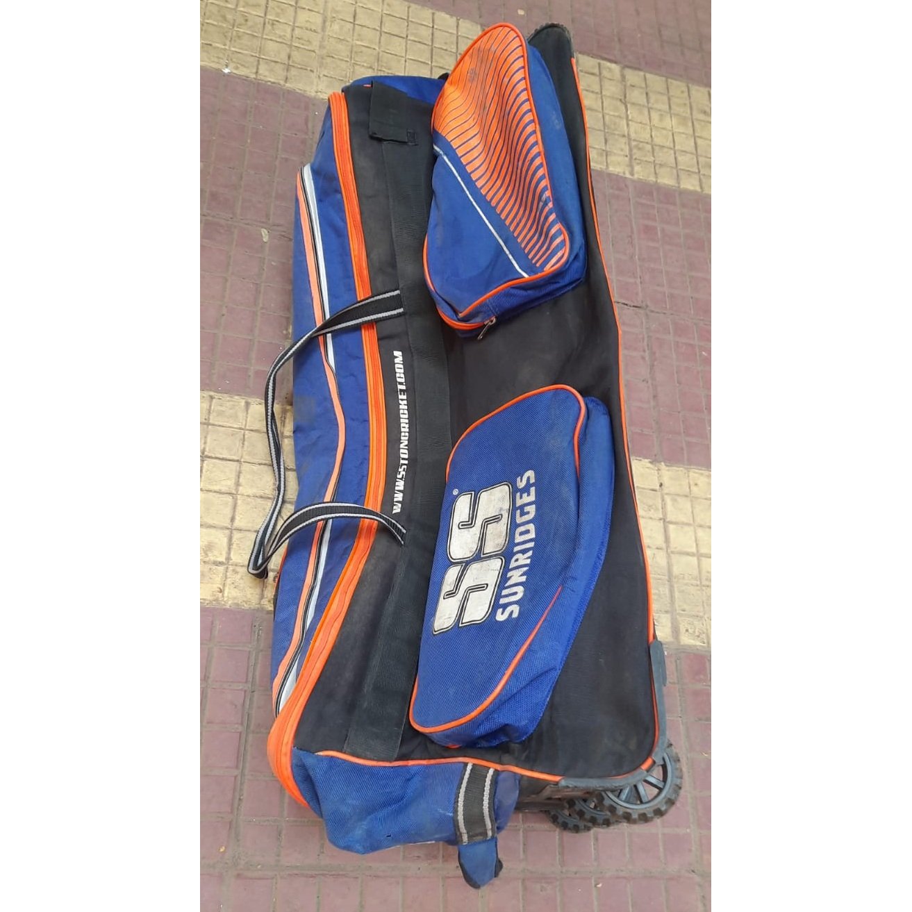 SS Gladiator Cricket Kit Bag,- Buy SS Gladiator Cricket Kit Bag Online at  Lowest Prices in India - | khelmart.com